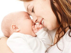 Blog tips from real bloggers! Claudia's blog tips for beginners include the ideas and inspiration she uses for her blog. Claudia's blog is packed full of mom hacks. Get her best tips for new bloggers including her most popular post for mom hacks.