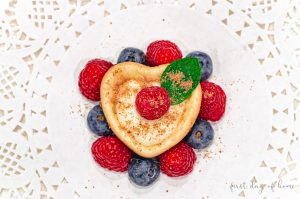 mini cheesecake berries